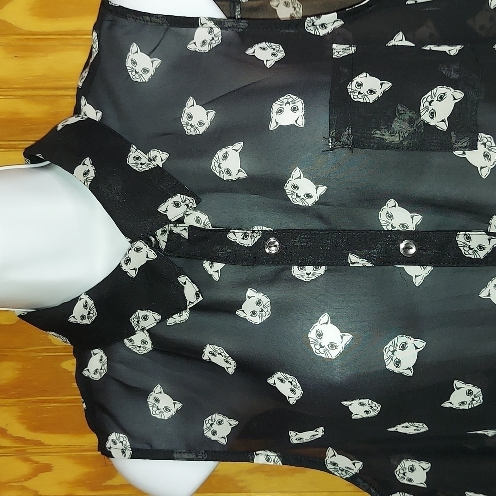 Cats Sleeveless sheer blouse - Picture 3 of 5